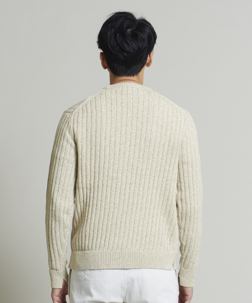 DESIGNWORKS(デザインワークス)の「インポート糸クルーネックニット(ニット/セーター・メンズ・ベージュ/ダークネイビー・S/M/L)」の5枚目の写真