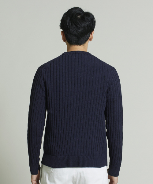 DESIGNWORKS(デザインワークス)の「インポート糸クルーネックニット(ニット/セーター・メンズ・ベージュ/ダークネイビー・S/M/L)」の12枚目の写真