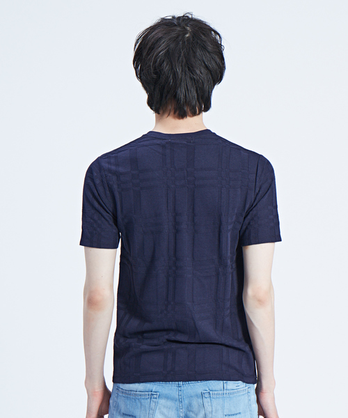 ABAHOUSE GRAY（アバハウスグレイ）の「【展開店舗限定】チェックVネック半袖Tシャツ（Tシャツ/カットソー・メンズ・ホワイト/ブラック/ネイビー/グレイッシュベージュ/オレンジ系その他・46/48）」の8枚目の写真
