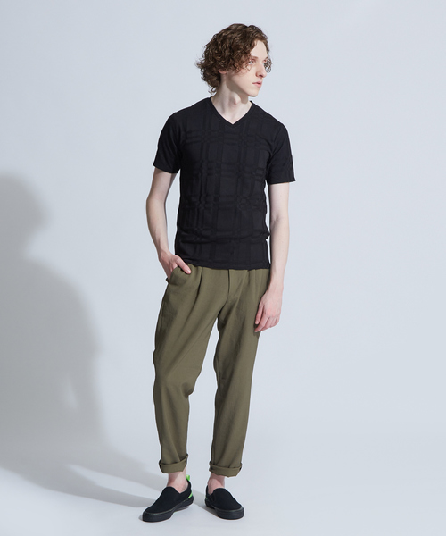 ABAHOUSE GRAY（アバハウスグレイ）の「【展開店舗限定】チェックVネック半袖Tシャツ（Tシャツ/カットソー・メンズ・ホワイト/ブラック/ネイビー/グレイッシュベージュ/オレンジ系その他・46/48）」の16枚目の写真
