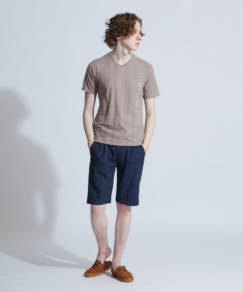 ABAHOUSE GRAY（アバハウスグレイ）の「【展開店舗限定】チェックVネック半袖Tシャツ（Tシャツ/カットソー・メンズ・ホワイト/ブラック/ネイビー/グレイッシュベージュ/オレンジ系その他・46/48）」の18枚目の写真