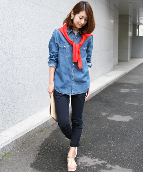 BEAUTY&YOUTH UNITED ARROWS(ビューティーアンドユースユナイテッドアローズ)の「BYBC 5OZ ダンガリーシャツ ◆(シャツ/ブラウス・レディース・ライトブルー/ロイヤルブルー・MEDIUM/SMALL)」の13枚目の写真