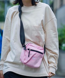 【LEE/リー】キャンバスミニショルダー　ブランドロゴ　刺繍