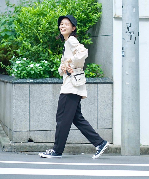 Lee（リー）の「【LEE/リー】キャンバスミニショルダー　ブランドロゴ　刺繍（ショルダーバッグ・レディース・ブラック/ワイン/ベージュ/オフホワイト/グレー/ピンク/ネイビー・FREE）」の13枚目の写真