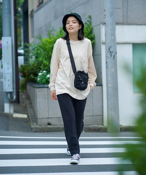 Lee（リー）の「【LEE/リー】キャンバスミニショルダー　ブランドロゴ　刺繍（ショルダーバッグ・レディース・ブラック/ワイン/ベージュ/オフホワイト/グレー/ピンク/ネイビー・FREE）」の20枚目の写真