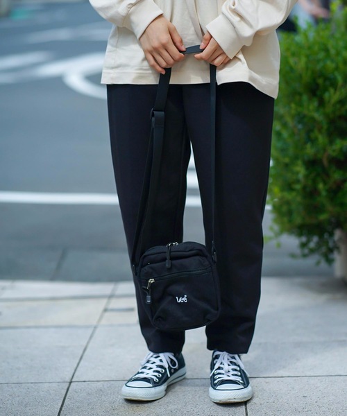 Lee（リー）の「【LEE/リー】キャンバスミニショルダー　ブランドロゴ　刺繍（ショルダーバッグ・レディース・ブラック/ワイン/ベージュ/オフホワイト/グレー/ピンク/ネイビー・FREE）」の21枚目の写真