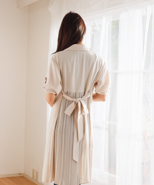 LIPSERVICE（リップサービス）の「バックプリーツシアーロングシャツ（シャツ/ブラウス・レディース・ブラック/ミント/ライトベージュ・FREE）」の9枚目の写真