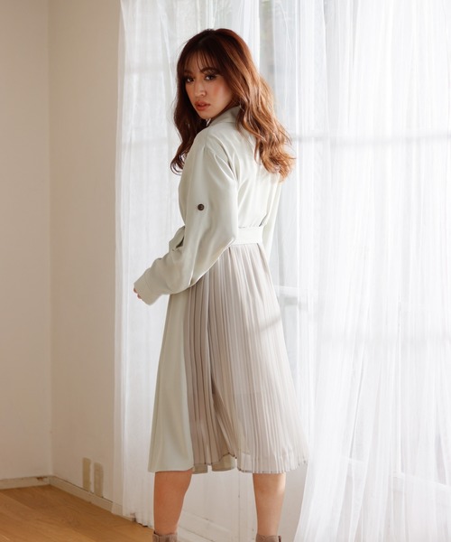 LIPSERVICE（リップサービス）の「バックプリーツシアーロングシャツ（シャツ/ブラウス・レディース・ブラック/ミント/ライトベージュ・FREE）」の11枚目の写真