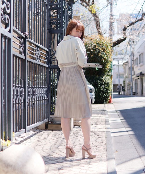 LIPSERVICE（リップサービス）の「バックプリーツシアーロングシャツ（シャツ/ブラウス・レディース・ブラック/ミント/ライトベージュ・FREE）」の17枚目の写真