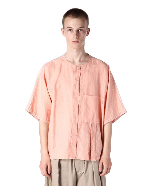 KAZUYUKI KUMAGAI ATTACHMENT（カズユキクマガイアタッチメント）の「60/-高密度herdmans Linen x 40/-ブロードストレッチシャツ（シャツ/ブラウス・メンズ・ライトイエロー/ライトグレー/ブラック/ライトピンク・1/2）」の5枚目の写真