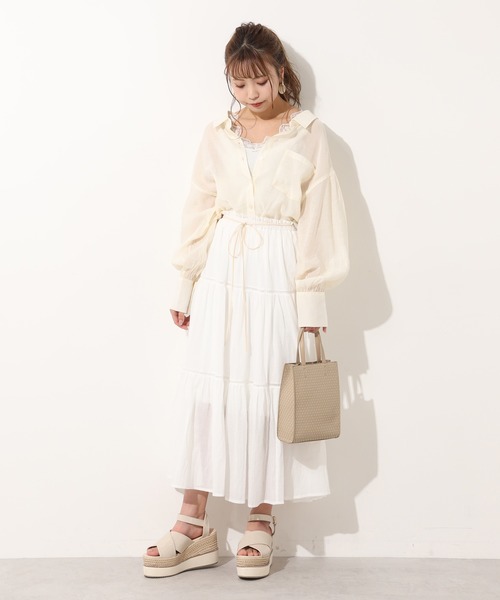 one after another NICE CLAUP(ワンアフターアナザーナイスクラップ)の「スエードリボン付ティアードスカート(スカート・レディース・ベージュ/オフホワイト/ブルー/モカ・FREE)」の9枚目の写真
