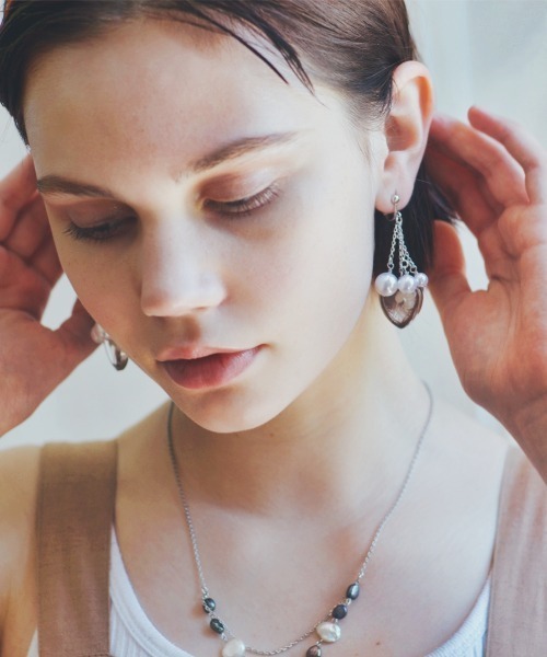 rehacer(レアセル)の「rehacer : Heart Pearl Earrings Made in Japan / ハート パール イヤリング メイドインジャパン(イヤリング・レディース・ゴールド/シルバー・FREE)」の9枚目の写真