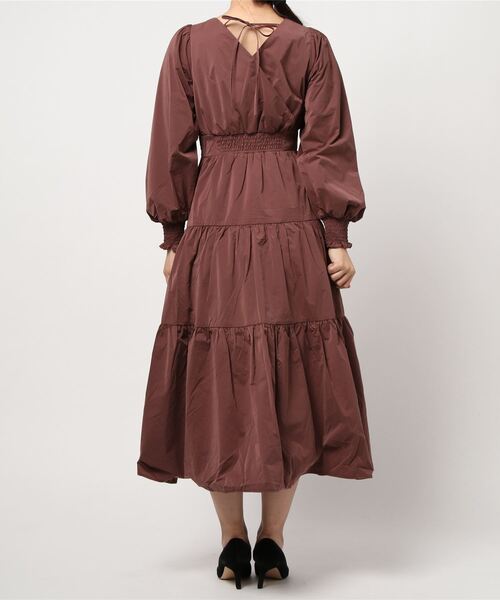 one after another NICE CLAUP（ワンアフターアナザーナイスクラップ）の「【WEB限定】ティアードロングワンピース（ワンピース・レディース・ブラウン/アイボリー/チェック・FREE）」の6枚目の写真