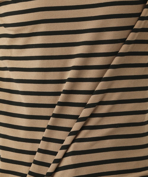 GLOBAL WORK(グローバルワーク)の「BEAUTEEスタンドプルオーバー長袖/894900(Tシャツ/カットソー・レディース・ブラック/オフホワイト/キャメル・MEDIUM/LARGE)」の17枚目の写真