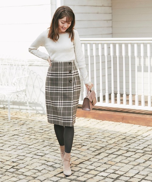 tocco closet(トッコ クローゼット)の「前後2WAY多種釦ラメ入りリブニットカーディガン(カーディガン/ボレロ・レディース・ブラック/ホワイト系その他/ピンク系その他・M)」の13枚目の写真