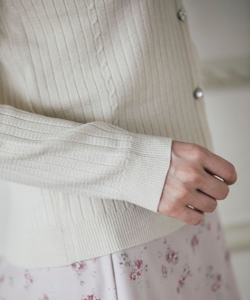 tocco closet(トッコ クローゼット)の「前後2WAY多種釦ラメ入りリブニットカーディガン(カーディガン/ボレロ・レディース・ブラック/ホワイト系その他/ピンク系その他・M)」の7枚目の写真