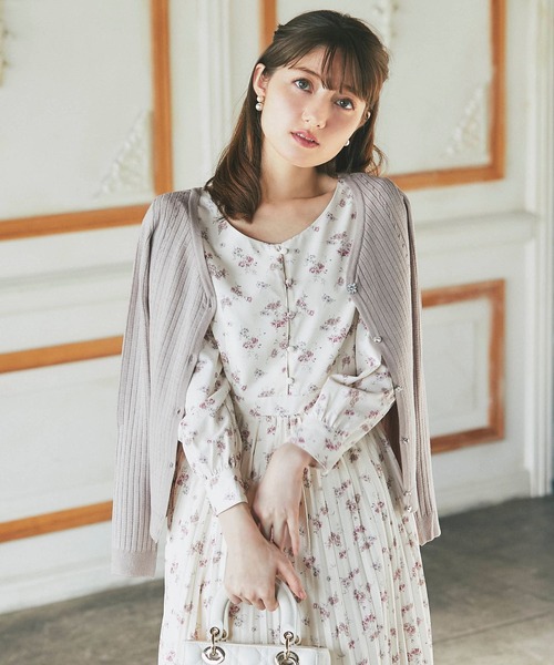 tocco closet(トッコ クローゼット)の「前後2WAY多種釦ラメ入りリブニットカーディガン(カーディガン/ボレロ・レディース・ブラック/ホワイト系その他/ピンク系その他・M)」の19枚目の写真