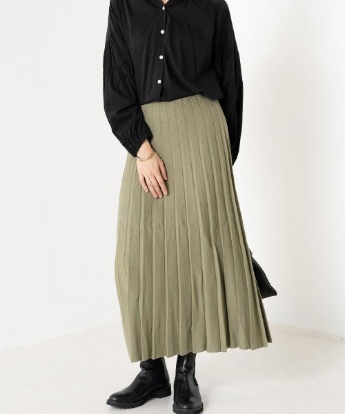 OMNES Another Edition（オムネス アナザーエディション）の「レーヨンナイロンニット プリーツスカート（スカート・レディース・ブラック/ブラウン/ベージュ/カーキ・FREE）」の4枚目の写真