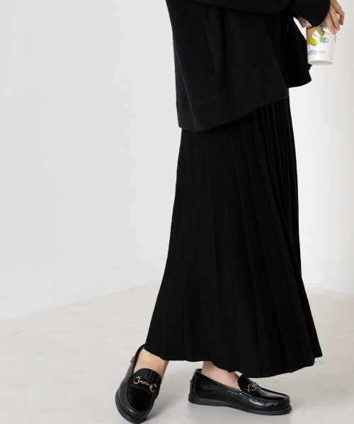 OMNES Another Edition（オムネス アナザーエディション）の「レーヨンナイロンニット プリーツスカート（スカート・レディース・ブラック/ブラウン/ベージュ/カーキ・FREE）」の18枚目の写真