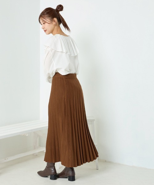 OMNES Another Edition（オムネス アナザーエディション）の「レーヨンナイロンニット プリーツスカート（スカート・レディース・ブラック/ブラウン/ベージュ/カーキ・FREE）」の13枚目の写真