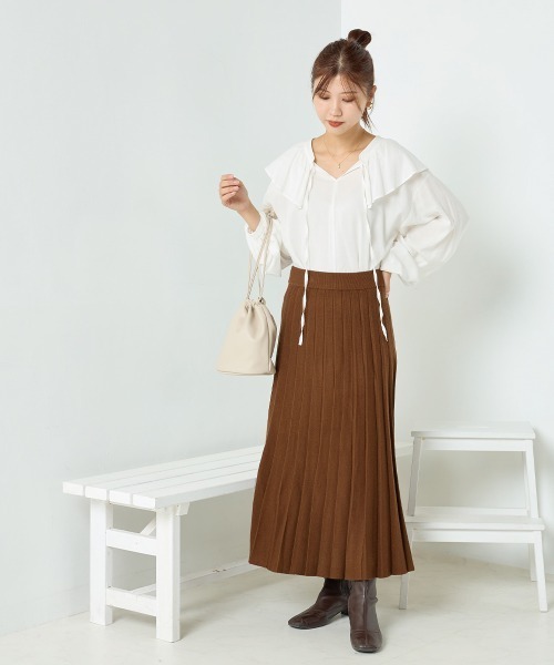 OMNES Another Edition（オムネス アナザーエディション）の「レーヨンナイロンニット プリーツスカート（スカート・レディース・ブラック/ブラウン/ベージュ/カーキ・FREE）」の10枚目の写真