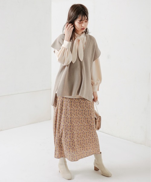 natural couture（ナチュラルクチュール）の「ややマーメイドシンプル花柄スカート（スカート・レディース・ブラック/イエロー/ミント・FREE）」の14枚目の写真