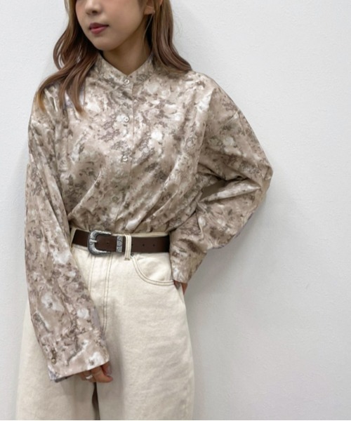 apres jour mignon(アプレジュールミニョン)の「マーブル柄バンドカラーシャツ【ZOZOTOWN限定アイテム】(シャツ/ブラウス・レディース・ベージュ/ダークパープル/ブルー系その他・X-LARGE/フリー)」の7枚目の写真