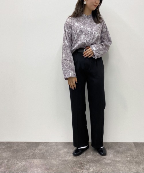 apres jour mignon(アプレジュールミニョン)の「マーブル柄バンドカラーシャツ【ZOZOTOWN限定アイテム】(シャツ/ブラウス・レディース・ベージュ/ダークパープル/ブルー系その他・X-LARGE/フリー)」の6枚目の写真