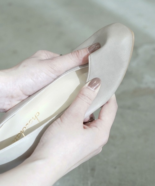 chocolates(チョコラテス)の「晴雨兼用 スクエア Vカットパンプス レイン【日本製】(パンプス・レディース・パイソン/ブラウン/ホワイト/ブラック/ダークブラウン/ベージュ系その他/ベージュ・23cm/22.5cm/24.5cm/25cm/24cm/23.5cm/22cm)」の18枚目の写真