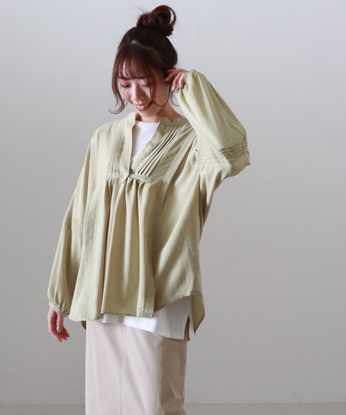 Cheek(チーク)の「ピンタックデザインブラウス(シャツ/ブラウス・レディース・オフホワイト/グリーン系その他/ベージュ・FREE)」の17枚目の写真