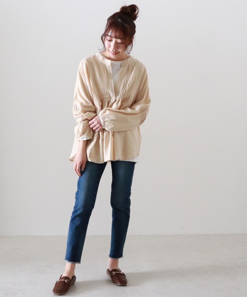 Cheek(チーク)の「ピンタックデザインブラウス(シャツ/ブラウス・レディース・オフホワイト/グリーン系その他/ベージュ・FREE)」の16枚目の写真