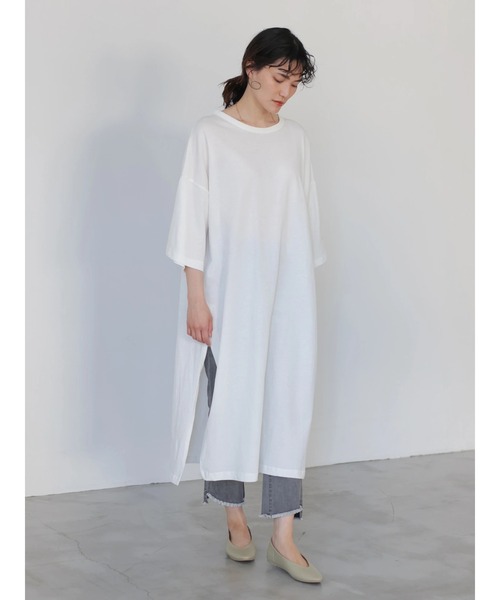 AMERICAN HOLIC(アメリカンホリック)の「サイドスリット7分袖カットワンピース(ワンピース・レディース・オフホワイト/ブルー/グレイッシュベージュ/チャコールグレー/ライトベージュ・MEDIUM/LARGE)」の13枚目の写真