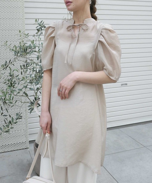 CORNERS（コーナーズ）の「【インフルエンサーmiiさん×CORNERSコラボ】スタンドカラー2wayチュニックブラウス（シャツ/ブラウス・レディース・ベージュ/オフホワイト/ブラック/ブルー/ミント・M）」の7枚目の写真