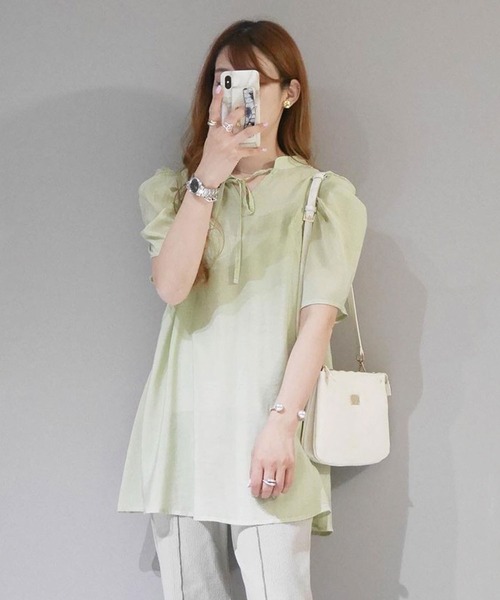 CORNERS（コーナーズ）の「【インフルエンサーmiiさん×CORNERSコラボ】スタンドカラー2wayチュニックブラウス（シャツ/ブラウス・レディース・ベージュ/オフホワイト/ブラック/ブルー/ミント・M）」の17枚目の写真