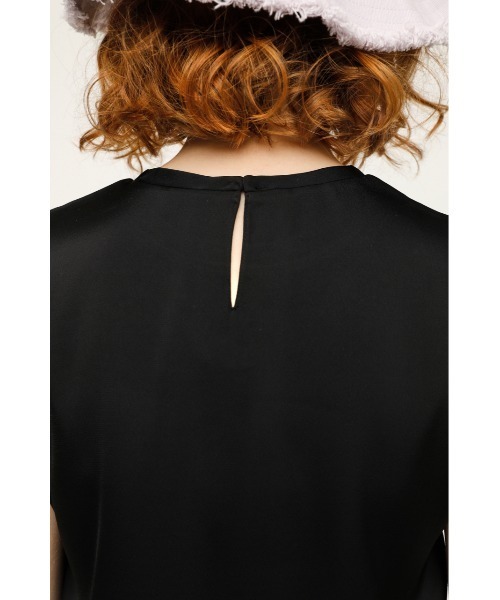 SLY(スライ)の「TOKI X SLY PHOTO SATIN TOPS フォトサテン トップス(Tシャツ/カットソー・レディース・ブラック/マルチ/ピンク・FREE)」の11枚目の写真