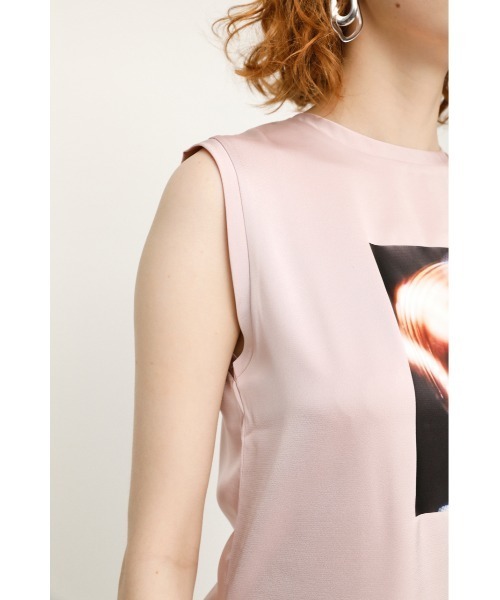 SLY(スライ)の「TOKI X SLY PHOTO SATIN TOPS フォトサテン トップス(Tシャツ/カットソー・レディース・ブラック/マルチ/ピンク・FREE)」の19枚目の写真