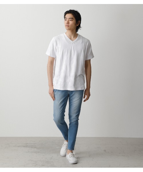 AZUL by moussy（アズールバイマウジー）の「SHADOW CAMO V/N TEE/シャドウカモVネックTシャツ（Tシャツ/カットソー・メンズ・ホワイト/ブラック/ライトピンク・MEDIUM/X-SMALL/SMALL/X-LARGE/LARGE）」の5枚目の写真