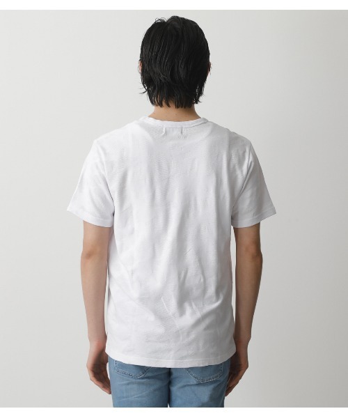 AZUL by moussy（アズールバイマウジー）の「SHADOW CAMO V/N TEE/シャドウカモVネックTシャツ（Tシャツ/カットソー・メンズ・ホワイト/ブラック/ライトピンク・MEDIUM/X-SMALL/SMALL/X-LARGE/LARGE）」の7枚目の写真