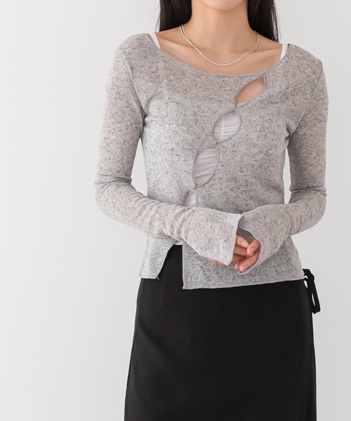 UNE MANSION（ユヌマンション）の「斜めホールスリム長袖Tシャツ（Tシャツ/カットソー・レディース・ブラック/アイボリー/チャコール・FREE）」の15枚目の写真