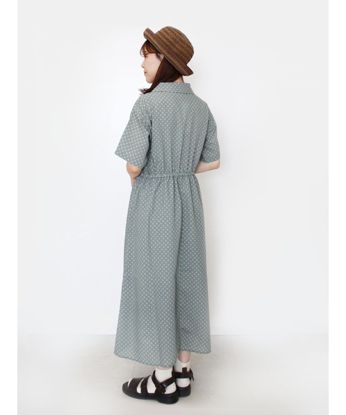 ehka sopo(エヘカソポ)の「幾何花柄開襟シャツワンピース(シャツワンピース・レディース・ブルー/グリーン/ブラック・フリ-)」の9枚目の写真