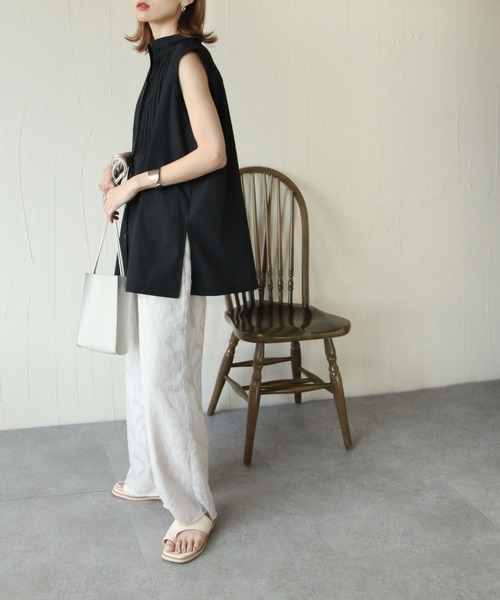 Chillfar(チルファー)の「ピンタックフレンチスリーブシャツチュニック(シャツ/ブラウス・レディース・ホワイト/ブラック・FREE)」の8枚目の写真