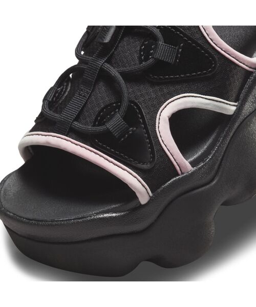 NIKE（ナイキ）の「ナイキ エア マックス ココ ウィメンズサンダル / スニーカーサンダル / Nike Air Max Koko Women's Sandal（サンダル・レディース・ブラック・26/25/23/24/22）」の2枚目の写真