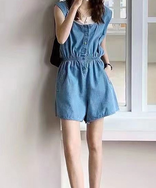 SPIGA（スピーガ）の「ノースリーブデニムオールインワン（つなぎ/オールインワン・レディース・ライトブルー/ダークブルー・FREE）」の7枚目の写真