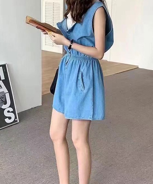 SPIGA（スピーガ）の「ノースリーブデニムオールインワン（つなぎ/オールインワン・レディース・ライトブルー/ダークブルー・FREE）」の3枚目の写真