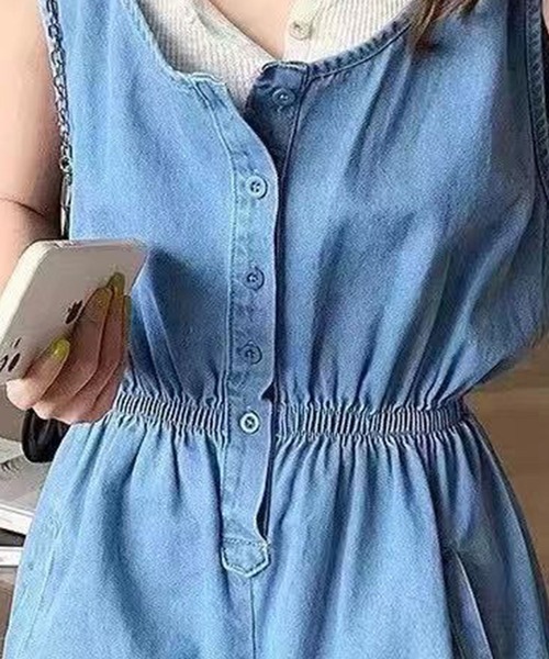 SPIGA（スピーガ）の「ノースリーブデニムオールインワン（つなぎ/オールインワン・レディース・ライトブルー/ダークブルー・FREE）」の4枚目の写真