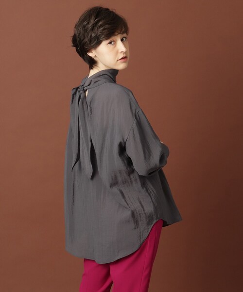 DRESSTERIOR（ドレステリア）の「◆【otonaMUSE11月号掲載】バックシャンボウブラウス（シャツ/ブラウス・レディース・ピンク系/ホワイト系/チャコールグレー・36/38）」の3枚目の写真