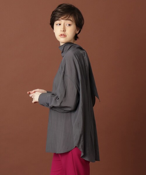 DRESSTERIOR（ドレステリア）の「◆【otonaMUSE11月号掲載】バックシャンボウブラウス（シャツ/ブラウス・レディース・ピンク系/ホワイト系/チャコールグレー・36/38）」の6枚目の写真