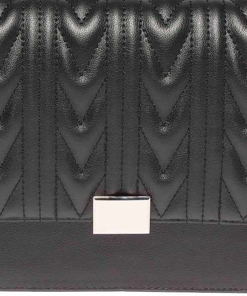 PAGEBOY(ページボーイ)の「キルトステッチショルダー(ショルダーバッグ・レディース・ブラック/ブルー系その他・FREE)」の17枚目の写真