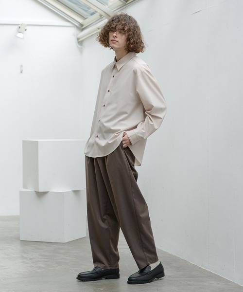 Alcindor Materials(アルシンダーマテリアルズ)の「two tuck slacks/2タックスラックス(その他パンツ・メンズ・ベージュ/ブラウン・MEDIUM/LARGE)」の19枚目の写真