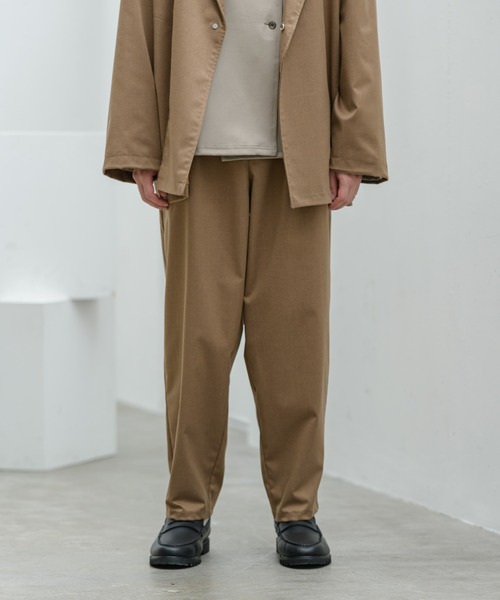 Alcindor Materials(アルシンダーマテリアルズ)の「two tuck slacks/2タックスラックス(その他パンツ・メンズ・ベージュ/ブラウン・MEDIUM/LARGE)」の13枚目の写真